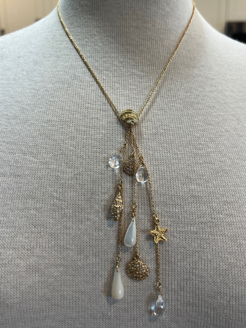 NWT Kate Spade Under the Sea Gold Multi-Charm Teardrop Pendant Nautical Necklace